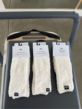 ALO Lush Plush Socks by Lush in Cream - Set of Three